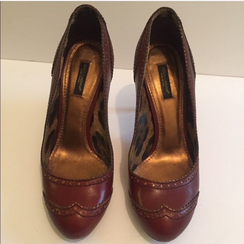 👠 Dolce & Gabbana leather brogued pumps